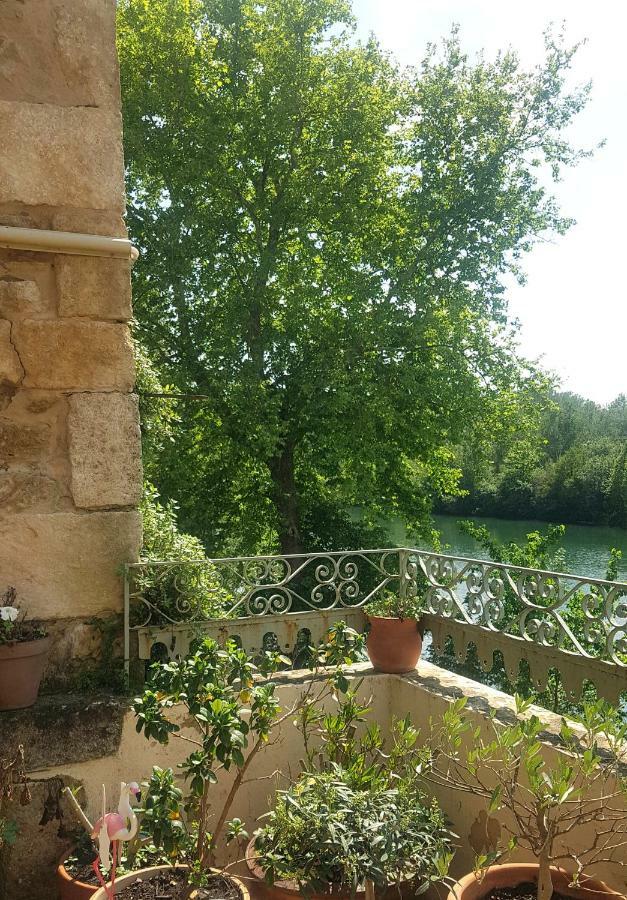 Gite Face A La Riviere -Proche Du Pont Du Gard- Montfrin Exterior foto